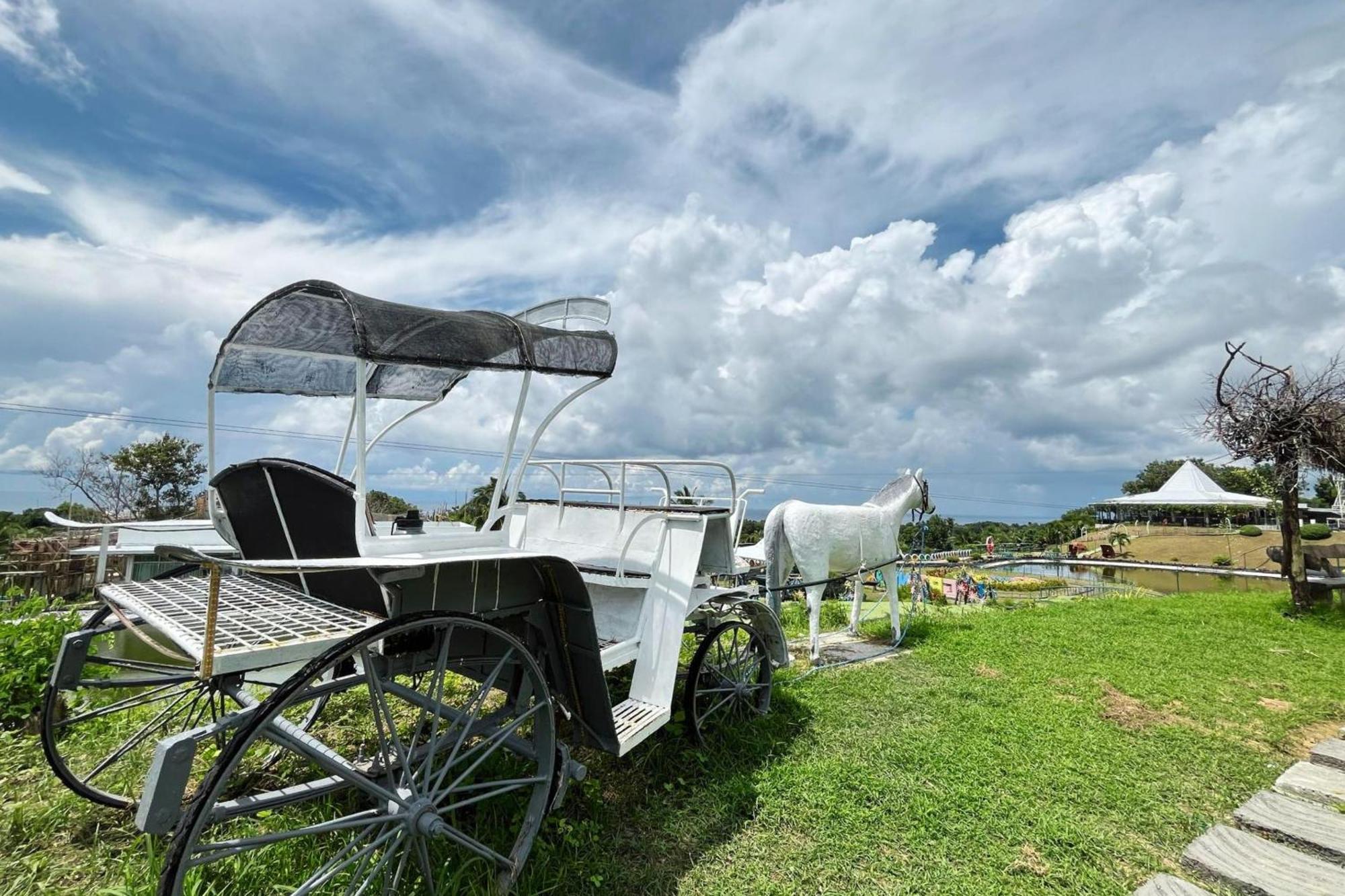 Garin Farm Pilgrimage Resort Powered By Cocotel San Joaquin Exteriér fotografie